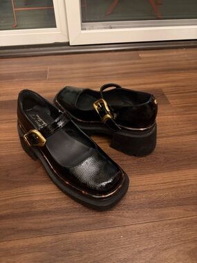 Black Patent Leather platform shoes